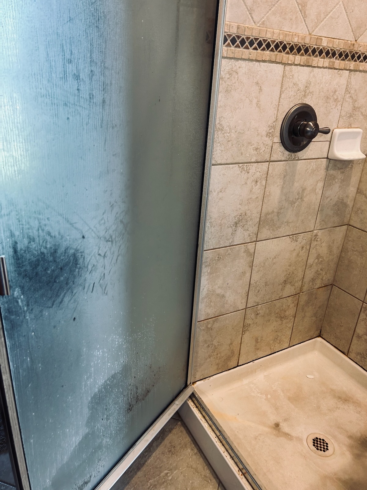 2743d1aa9ff64da08063ecaccd36d0e9